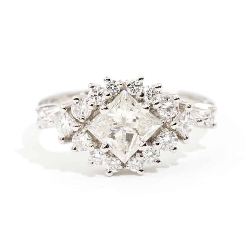 Diamond-cluster-halo-engagaement-ring-Gigi-IJ-0521-562-F6_a